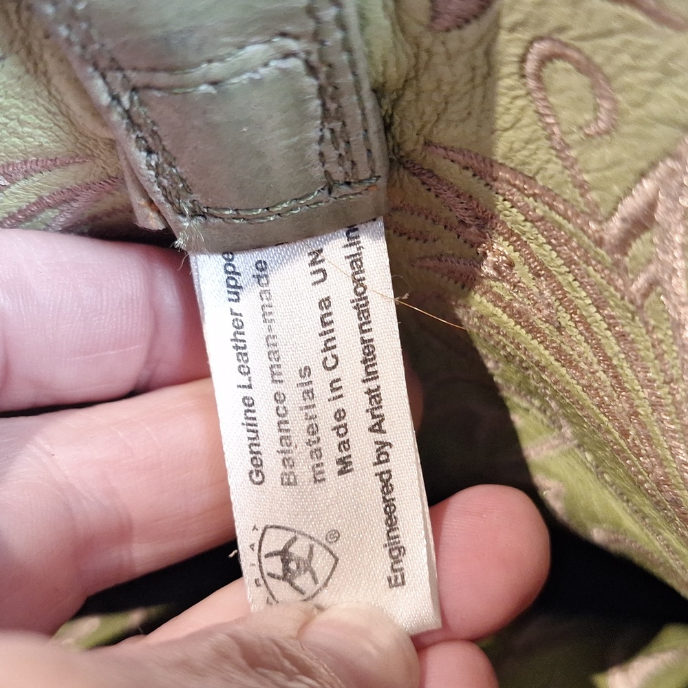 Women's Two-Tone Western Cowboy Boots - Sage Green & Tan - Picture 8 of 13